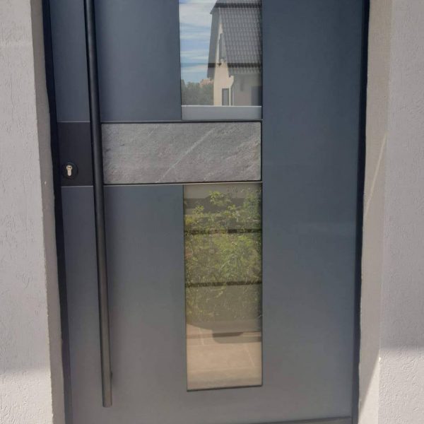 Porte d'entrée sur-mesure - Alsace