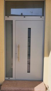 Porte d'entrée sur-mesure - Alsace