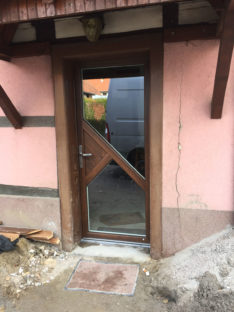 Réalisation Logireno porte en bois vitrée