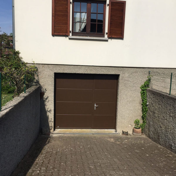 Réalisation Logireno porte de garage en bois strasbourg