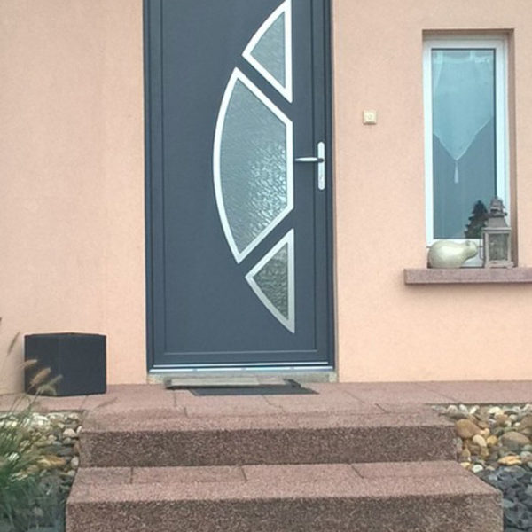 Réalisation Logireno porte PVC vitrée Strasbourg