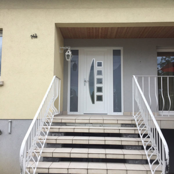 Réalisation Logireno porte vitrée en pvc