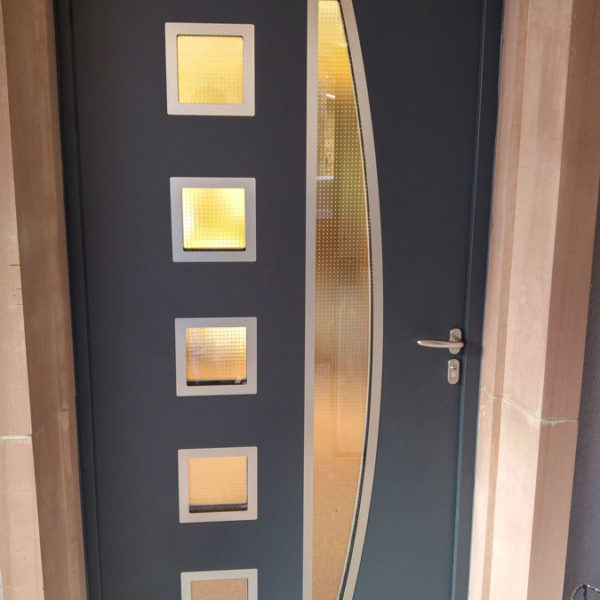 Réalisation Logireno porte vitrée en pvc à Strasbourg-02